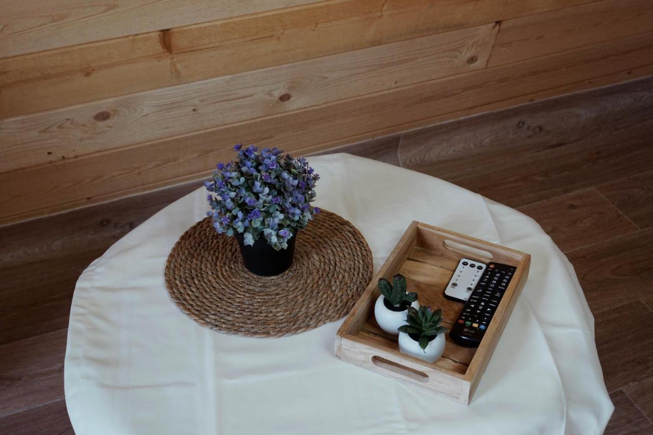 Le Chalet Tipi Avec Jacuzzi Et Jardin Troyes Extérieur photo