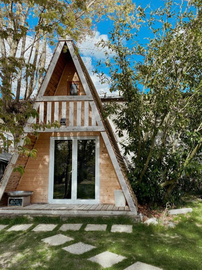 Le Chalet Tipi Avec Jacuzzi Et Jardin Troyes Extérieur photo